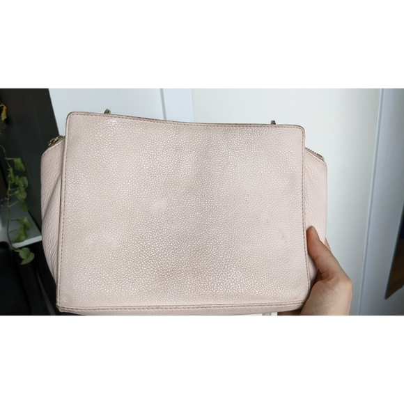 **well loved** Kate Spade crossbody purse - Picture 2 of 9